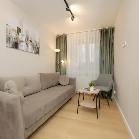 Comfortable Wola & Balcony By Renters 아파트 바르샤바