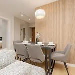 Comfortable Wola & Balcony By Renters * Варшава